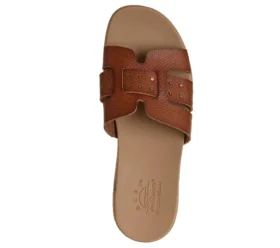 Bobs Desert Kiss Low – Estilo con tachuelas