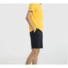 Camiseta de manga corta de punto con estampado de letras Skechers para hombre, color amarillo