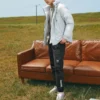 Chaqueta de plumón con capucha y cremallera de color liso «Negro Gris Blanco»