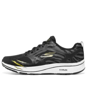 Go Run Consistent Cny Edition «Black Gold Bkgd»