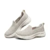 Go Walk Arch Fit «Gris Rojo Blanco»
