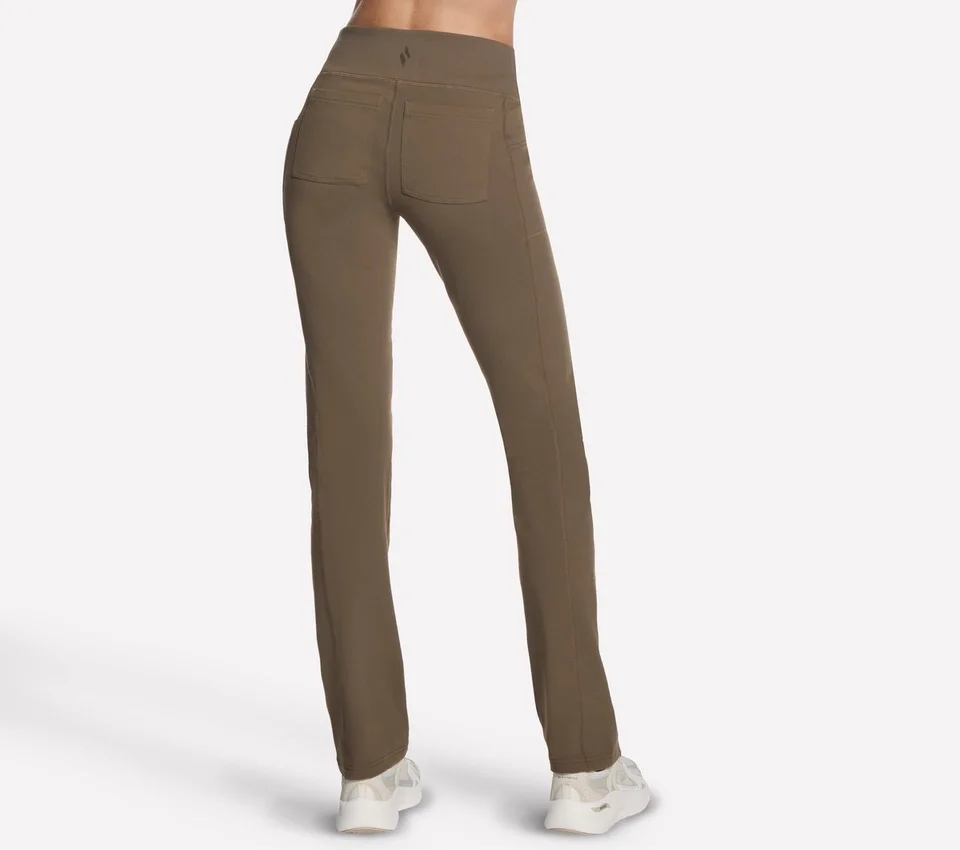 Pantalón Skechers Go Walk OG de largo regular Pantalón Skechers Go Walk OG de largo regular