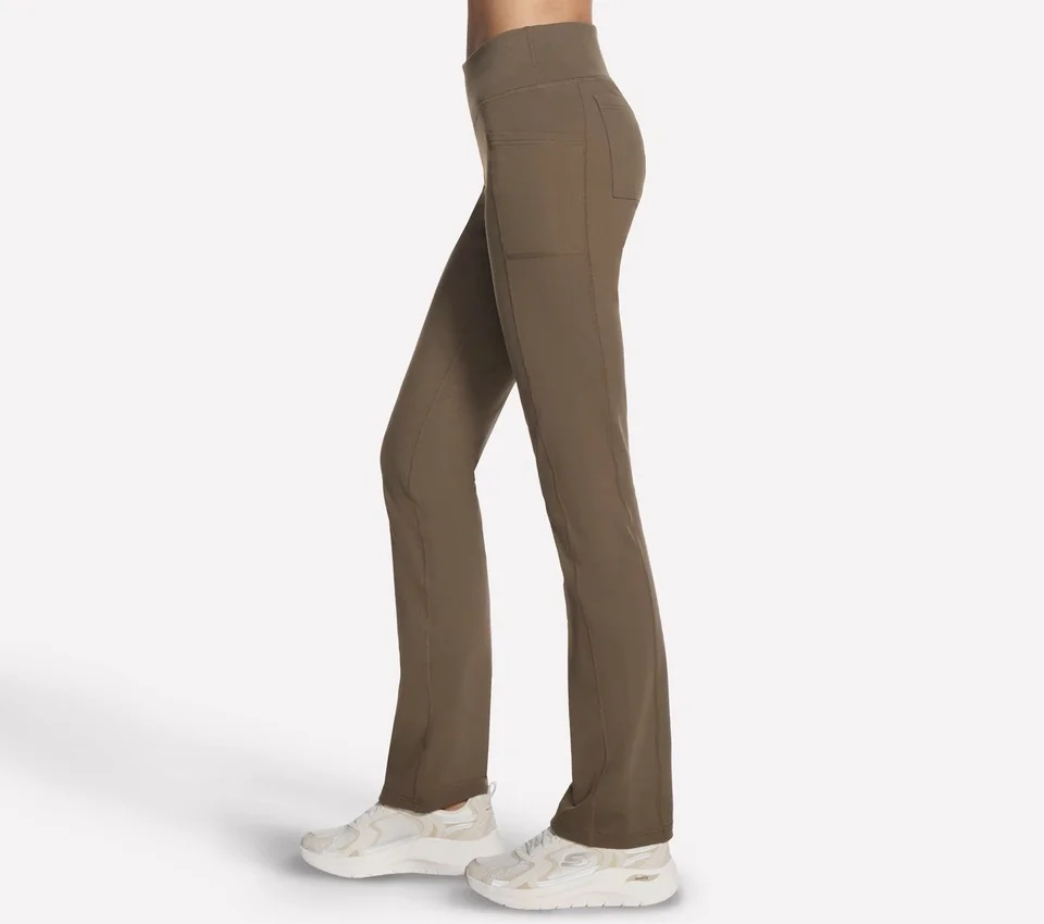 Pantalón Skechers Go Walk OG de largo regular Pantalón Skechers Go Walk OG de largo regular