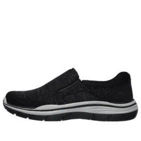 Relaxed Fit: Expected 2.0 – Zapatillas Arago Negras