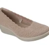 Relaxed Fit: Newport Cuña – Costuras suaves Relaxed Fit: Newport Cuña – Costuras suaves