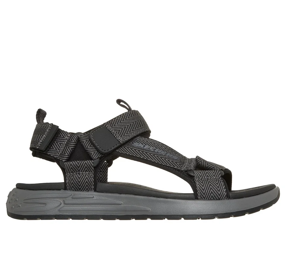 Relaxed Fit: Sandalia Street Retro Jogger – Finn Relaxed Fit: Sandalia Street Retro Jogger – Finn