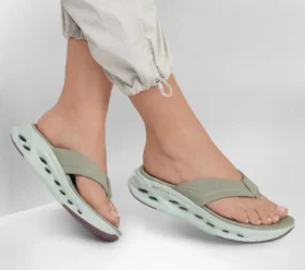 Sandalia Glide-Step con Max Cushioning – Audra