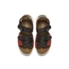 Sandalias deportivas marrones de talón bajo y punta abierta con velcro Monster para actividades al aire libre