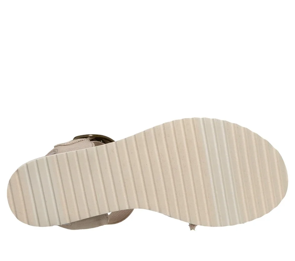 Skechers Slip-ins: BOBS Desert Kiss – Frayed Fun Skechers Slip-ins: BOBS Desert Kiss – Frayed Fun