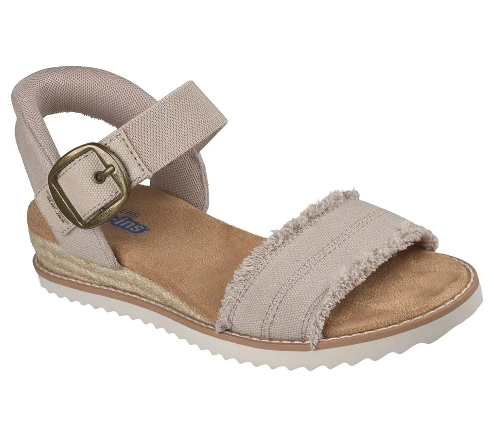 Skechers Slip-ins: BOBS Desert Kiss – Frayed Fun Skechers Slip-ins: BOBS Desert Kiss – Frayed Fun