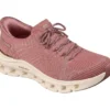 Skechers Slip-ins Martha Stewart: Arch Fit Glide-Step Pro – Creadora de tendencias Skechers Slip-ins Martha Stewart: Arch Fit Glide-Step Pro – Creadora de tendencias