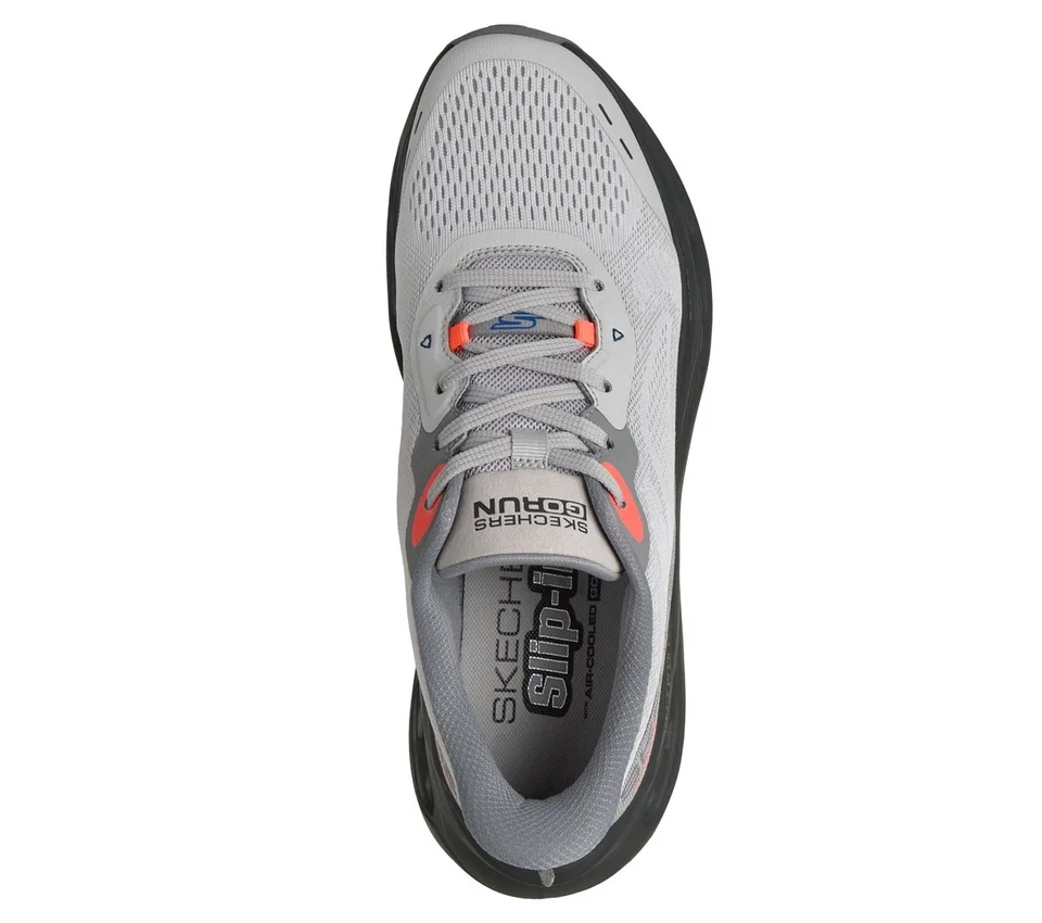 Skechers Slip-ins: Max Cushioning Glide-Step – Anuncio Skechers Slip-ins: Max Cushioning Glide-Step – Anuncio
