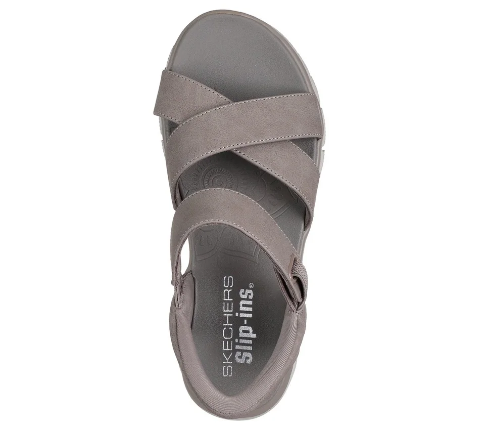 Skechers Slip-ins Relaxed Fit: Tranquilidad – Un lugar soleado Skechers Slip-ins Relaxed Fit: Tranquilidad – Un lugar soleado