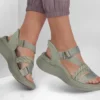 Skechers Slip-ins: Sandalia Max Cushioning Elite 2.0 – Emery Skechers Slip-ins: Sandalia Max Cushioning Elite 2.0 – Emery