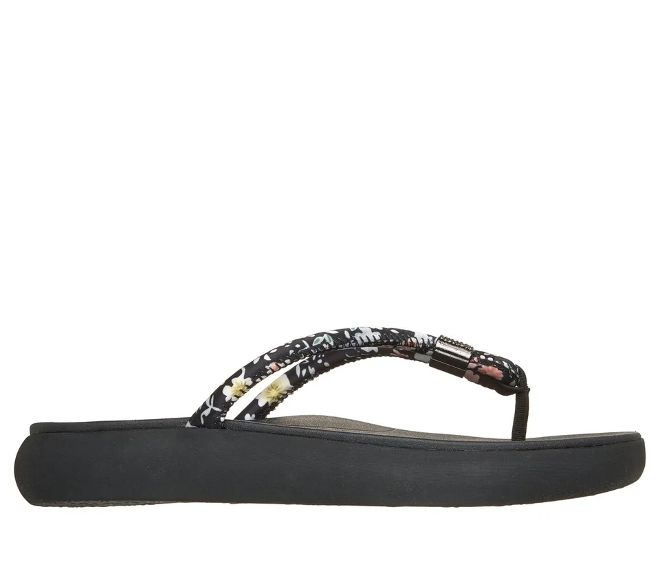 Slide-Ups Relaxed Fit: Asana Luxe – Belleza vibrante Slide-Ups Relaxed Fit: Asana Luxe – Belleza vibrante