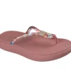 Slide-Ups Relaxed Fit: Asana Luxe – Belleza vibrante Slide-Ups Relaxed Fit: Asana Luxe – Belleza vibrante