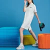 Vestido casual con medio cierre y logo estampado «Blanco Rosa Negro»
